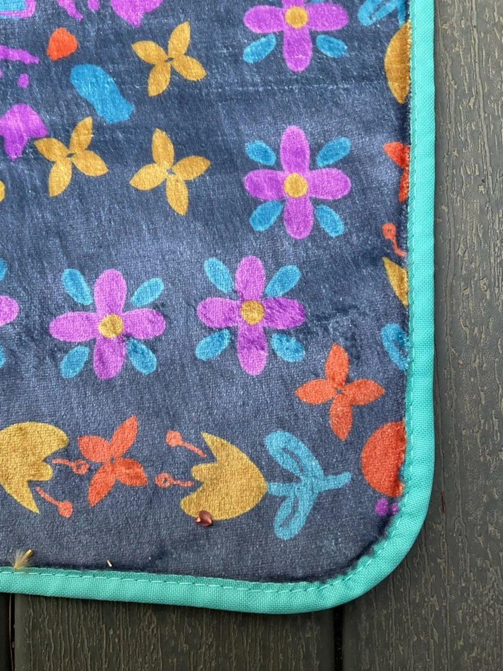 NATURAL LIFE Water Resistant Picnic Blanket 57”x72”Navy Floral w/Teal Border